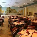 Roma Hotel 4*