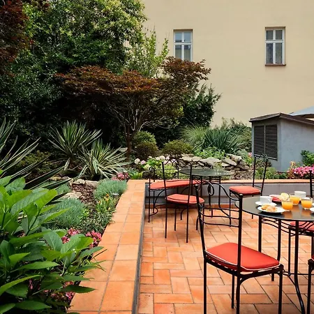 Roma Hotel