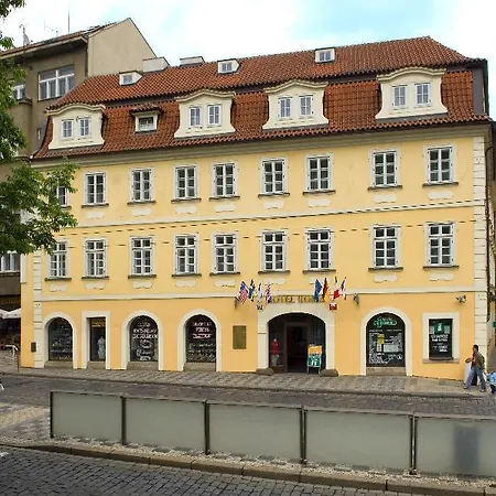 Roma Hotel