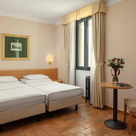 Roma 4* Praga