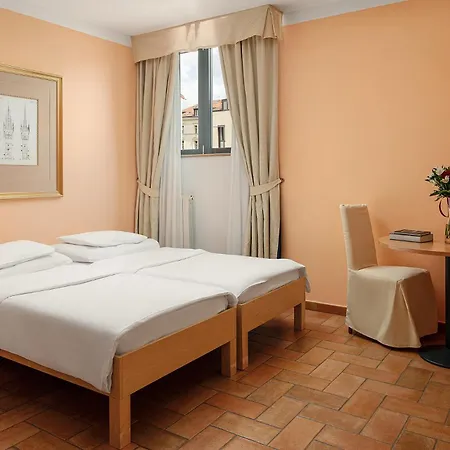 Roma Hotel