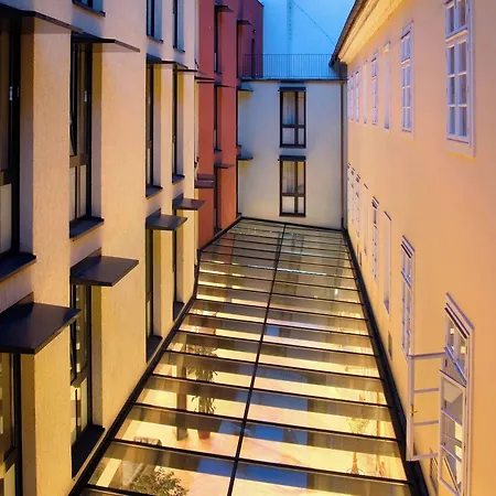 Roma Prague