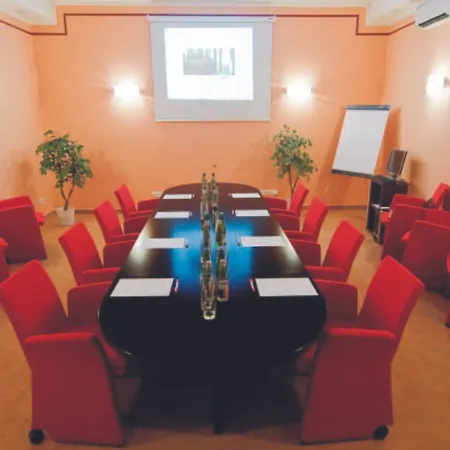 Roma Hotel 4*
