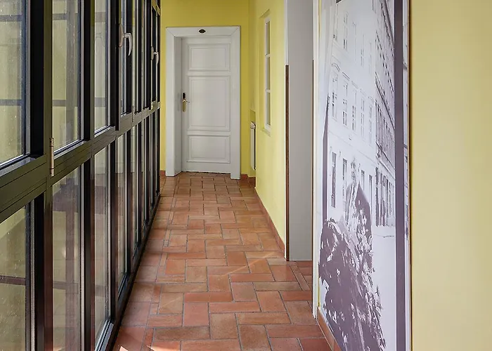 ローマ プラーグ ホテル