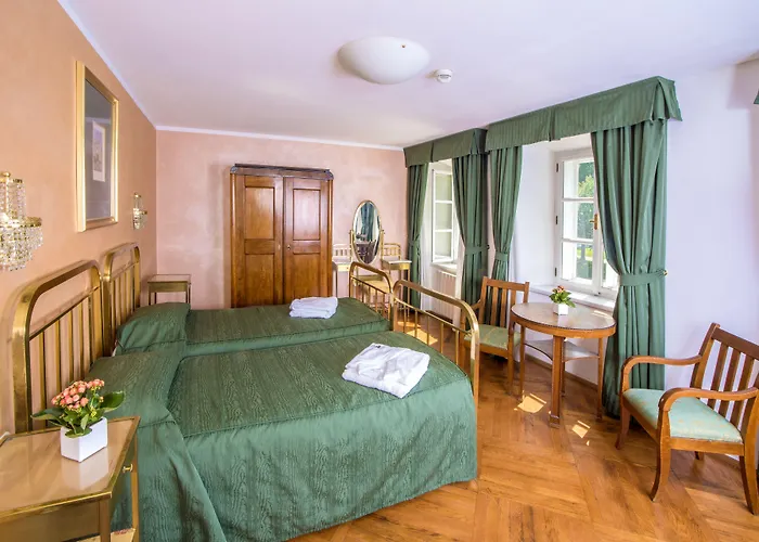 ホテル ローマ プラーグ 4*