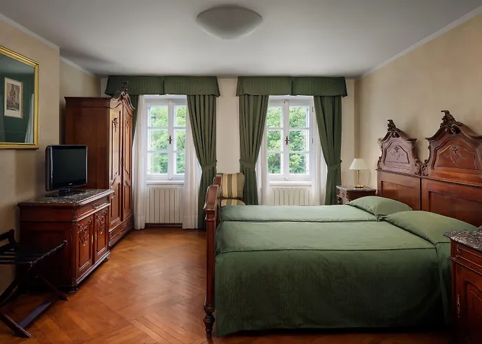 ローマ プラーグ 4* プラハ