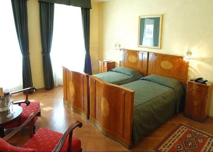 ローマ プラーグ ホテル プラハ