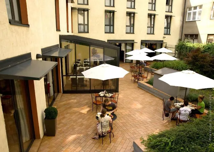 ローマ プラーグ 4*