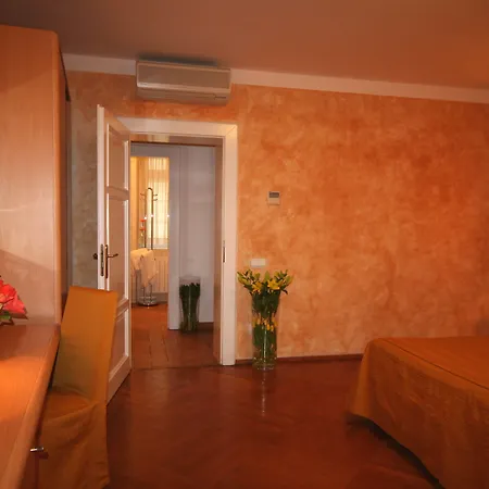 Roma 4*