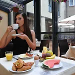 Roma Hotel