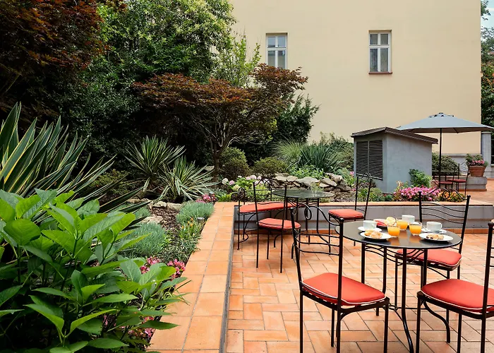Roma Hotel 4*